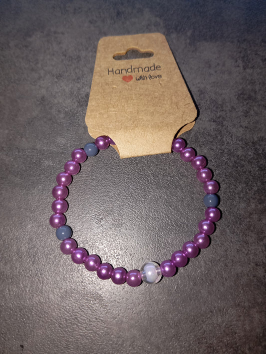Armband lila mit Kugel